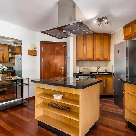 With Terrace - City Center And Near The Beach * Marbella