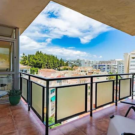Apartment With Terrace - City Center And Near The Beach *